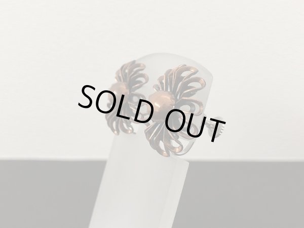 画像4: ブロンズ フラワーモチーフ イヤリング USA (4)