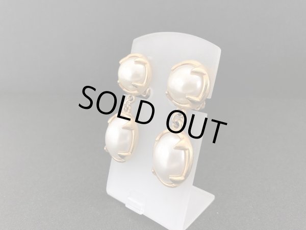 画像2: ゴールド パール 揺れる イヤリング USA (2)