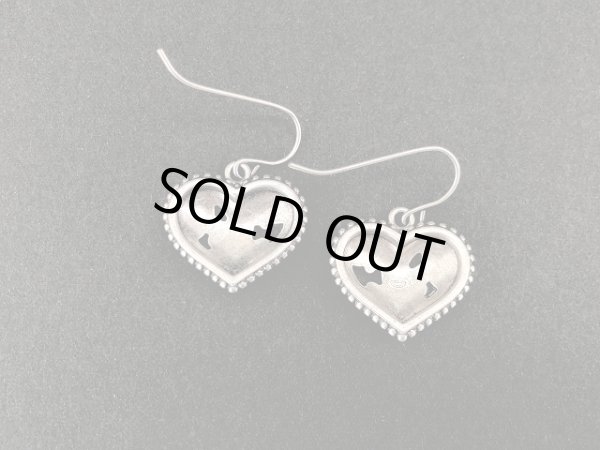 画像4: シルバートーン ? ハート 揺れる ピアス USA (4)