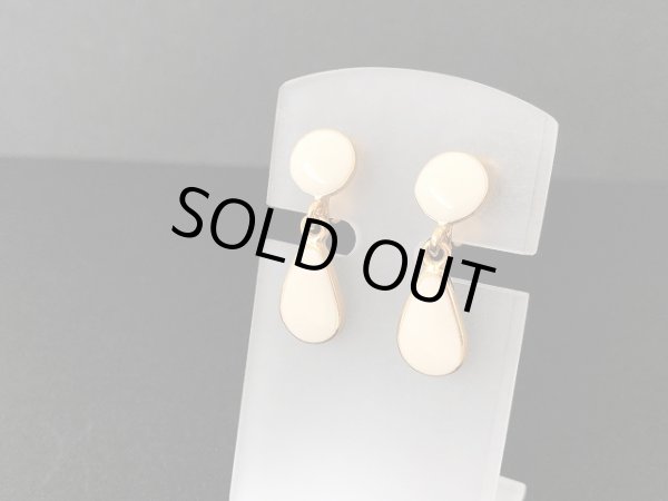 画像2: エナメルホワイト 揺れる イヤリング USA (2)