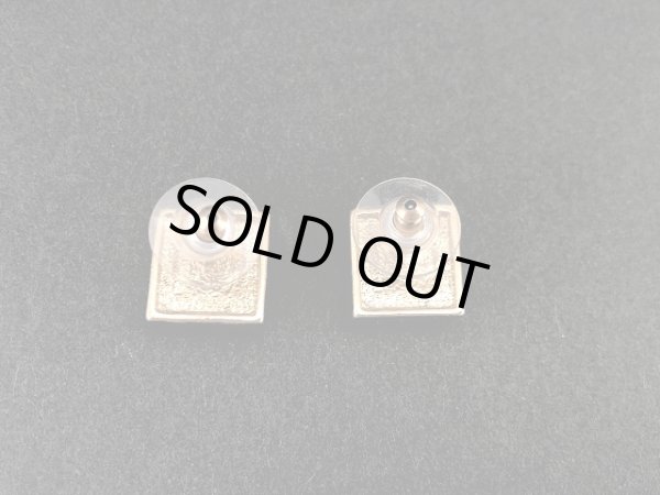 画像4: ゴールドトーン  ブラウン系カボッション 小ぶりな ピアス USA (4)