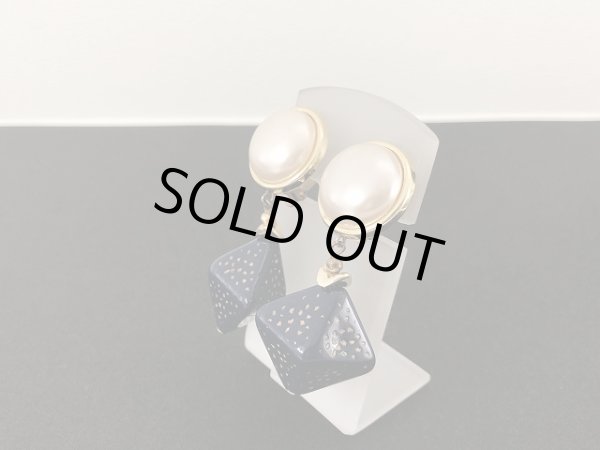 画像2: パール カボッション 揺れる イヤリング USA (2)