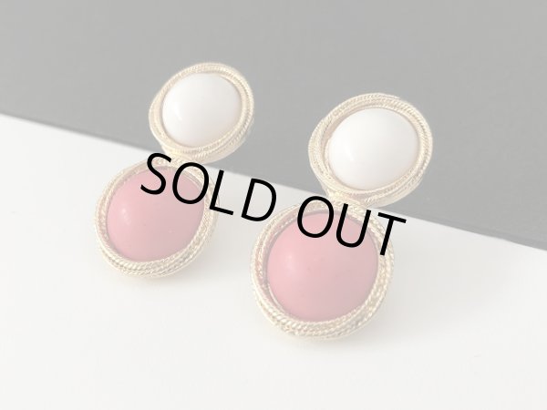 画像2: ゴールドトーン ホワイト オレンジカボッション ピアス USA (2)