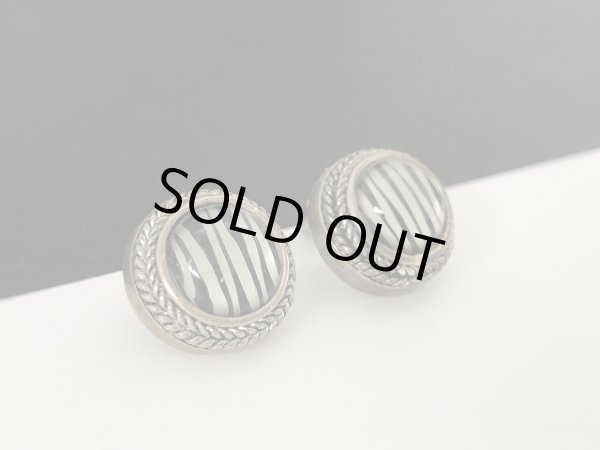 画像2: ゼブラ柄 シルバートーン ピアス USA (2)