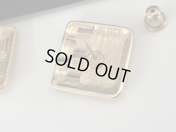 画像3: MONET モネ ゴールドトーン ピアス USA (3)