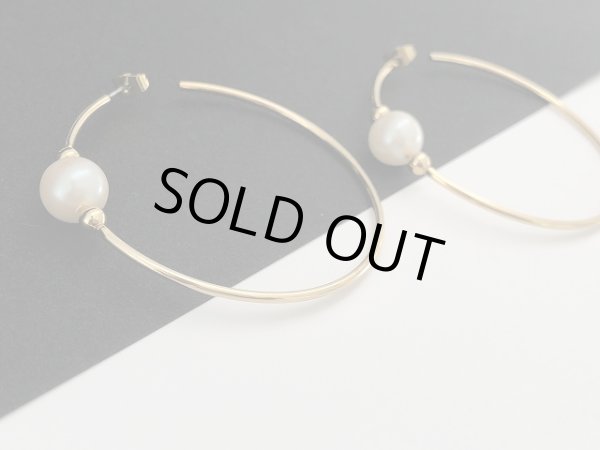 画像2: ゴールドトーン パール 大ぶり フープ ピアス USA (2)