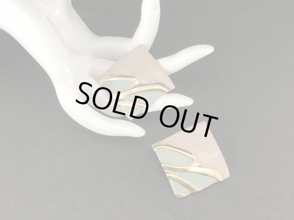 画像3: エナメル ベージュ 淡い水色カラー 大ぶり ピアス USA (3)