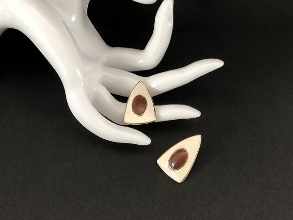 画像3: ブラウン アイボリー エナメルメタル ピアス USA (3)