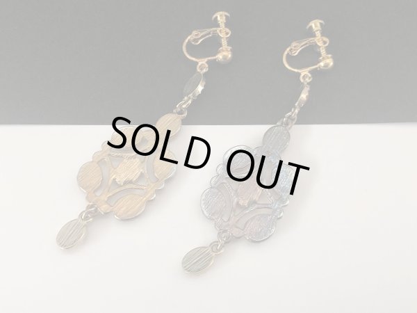 画像4: ゴールドトーン オレンジカラーカボッション 揺れる イヤリング USA (4)