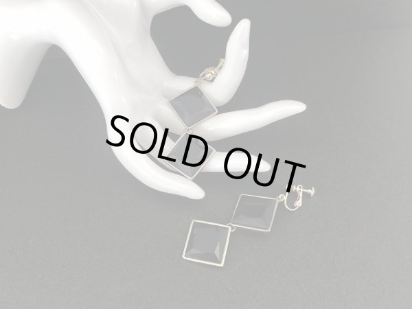 画像3: ブラック ゴールド 揺れる イヤリング USA (3)