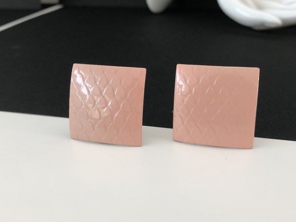 画像2: スクエア ピンクカラー イヤリング USA (2)