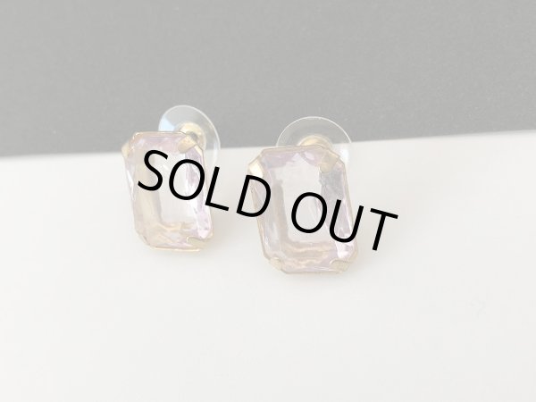 画像2: 爪留めされたピンクカラーガラスストーン ピアス USA (2)