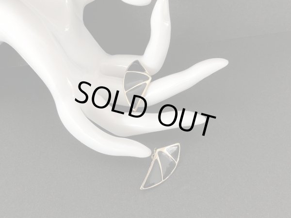 画像3: ゴールドトーン ブラックエナメル ピアス USA (3)