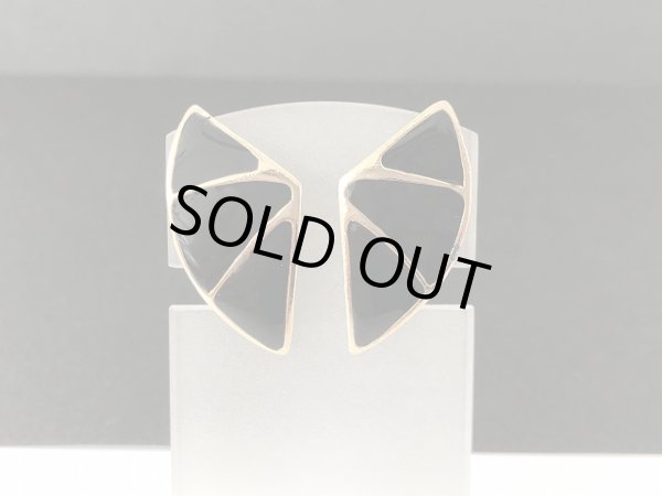 画像2: ゴールドトーン ブラックエナメル ピアス USA (2)