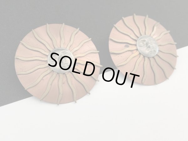 画像3: ゴールドトーン 太陽モチーフ 大ぶり ピアス USA (3)