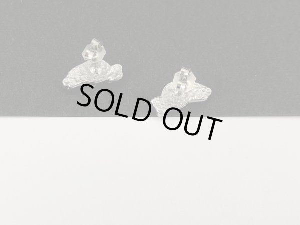 画像4: シルバートーン 羊 小ぶり ピアス USA (4)