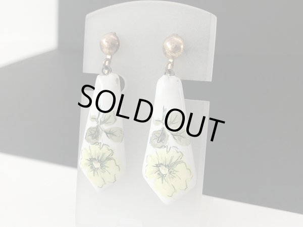画像2: フラワーデザイン お花 揺れる イヤリング USA (2)