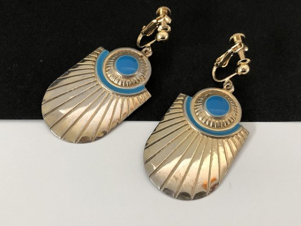 画像2: ゴールドトーン ブルーエナメルカラー 揺れるイヤリング USA (2)