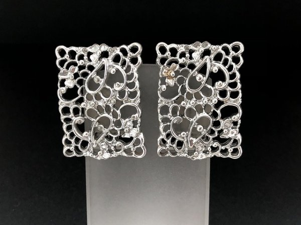 画像2: シルバートーン 透かしデザイン 大ぶりイヤリング USA (2)