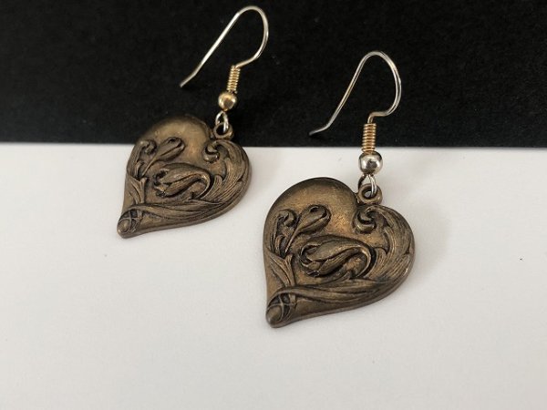 画像2: ブロンズトーン ハート 揺れるピアス USA (2)