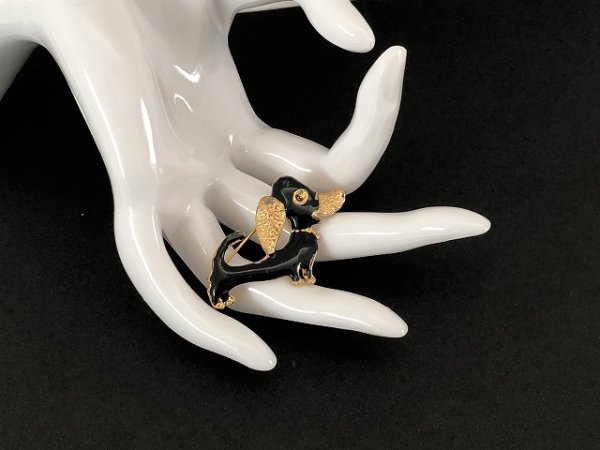 画像4: ゴールドトーン エナメルブラック ダックスフンドモチーフ ブローチ USA ヴィンテージ (4)
