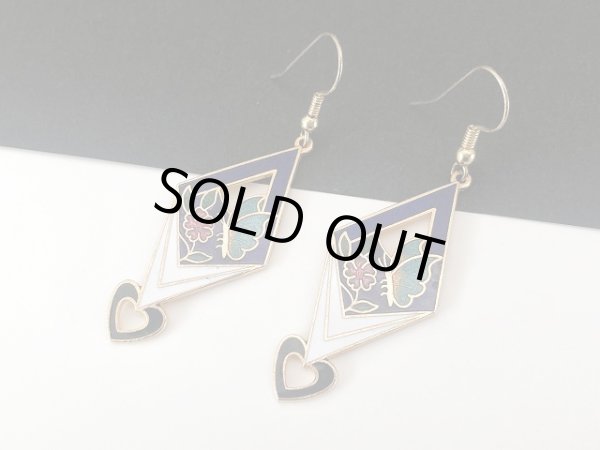 画像2: エナメルメタル フラワー 蝶々 揺れるピアス USA (2)