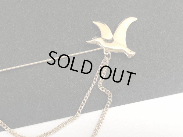 画像2: ゴールドトーン スティックピン バード 鳥 ブローチ チェーン付き USA (2)