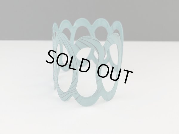 画像2: バングル ブレスレット ターコイズブルー系カラー カフブレスレット USA オールド ヴィンテージ (2)