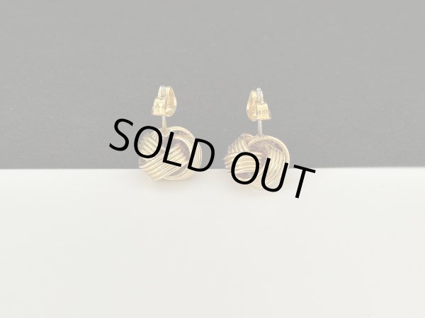 画像5: ゴールドトーン デザインピアス USA (5)